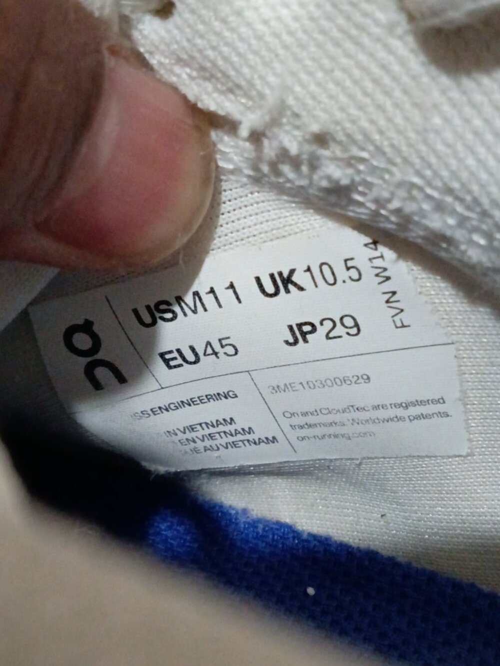 On Cloud The Roger Pro 2 Men Tennis Shoes Size 11 White Blue 3ME10300629 - Picture 2 of 13